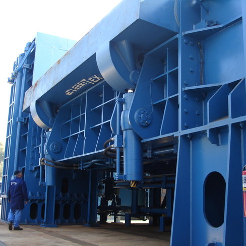 Louritex shear baler